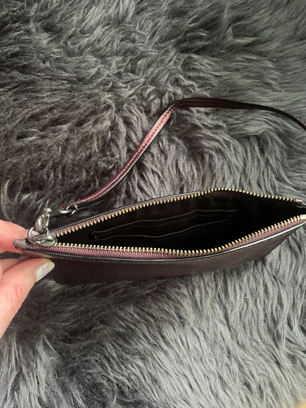 Coach Glitter Wristlet in Plum Rose  EUC - Picture 7 of 10
